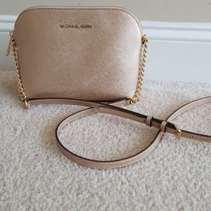 Michael Kors Cindy Medium Dome Crossbody GOLD.